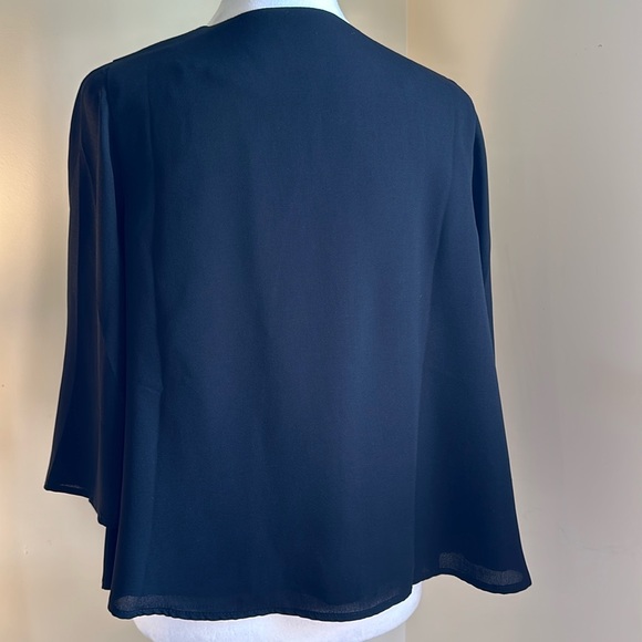 Black Cape - Blue Rain - Small - Picture 4 of 13